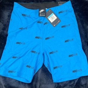 Nike Air Biker Shorts M